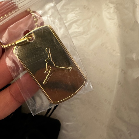 Air Jordan Retro 6 “DMP” - Picture 5 of 7